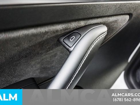 Used 2025 Tesla Model Y Long Range image 52