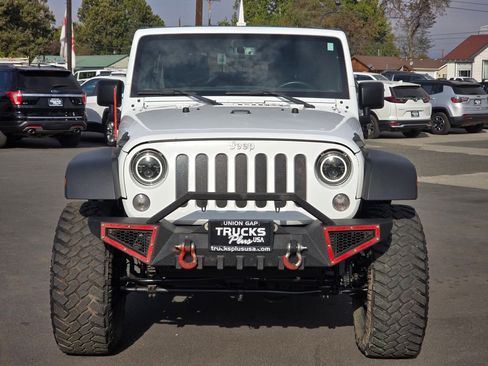 Used 2018 Jeep Wrangler Unlimited Sport S image 8