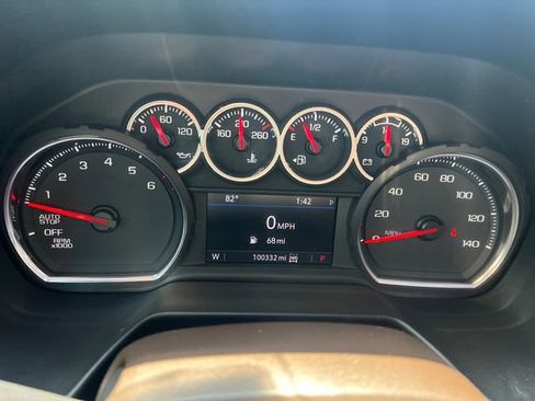 Used 2021 Chevrolet Tahoe Z71 w/ Z71 Signature Package AWD/4WD image 14