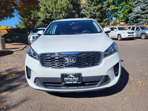 Used 2019 Kia Sorento LX image 5
