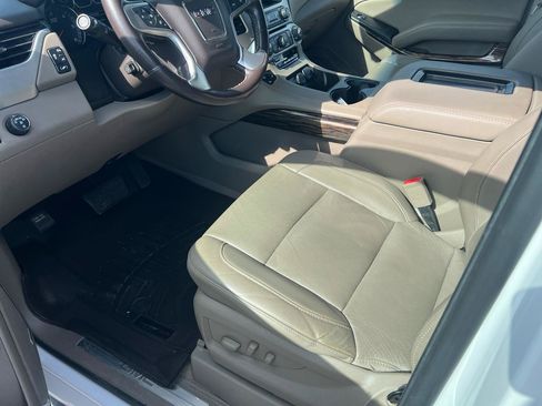 Used 2019 GMC Yukon XL SLT w/ Open Road Package RWD image 10