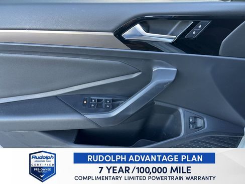 Used 2021 Volkswagen Jetta SEL Premium image 11