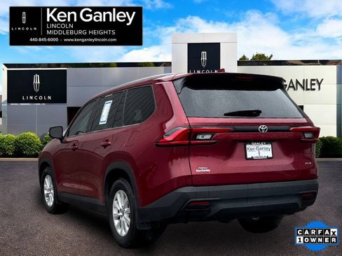 Used 2024 Toyota Grand Highlander AWD image 4