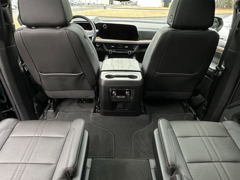 Used 2025 Chevrolet Suburban High Country w/ Sun And Tow Package image 53