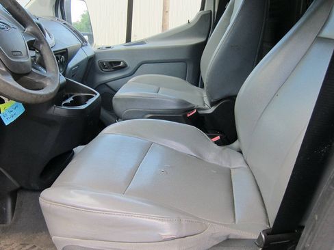 Used 2016 Ford Transit 250 130 Low Roof RWD image 7