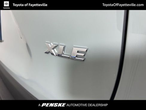 Used 2020 Toyota RAV4 XLE image 17