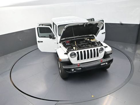 Used 2021 Jeep Wrangler Unlimited Sahara AWD/4WD image 31