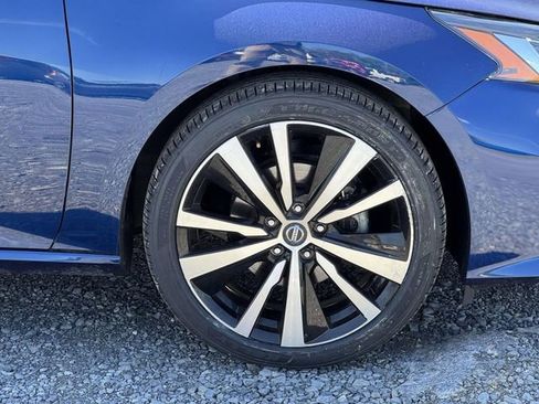 Used 2019 Nissan Altima 2.5 SR FWD image 26