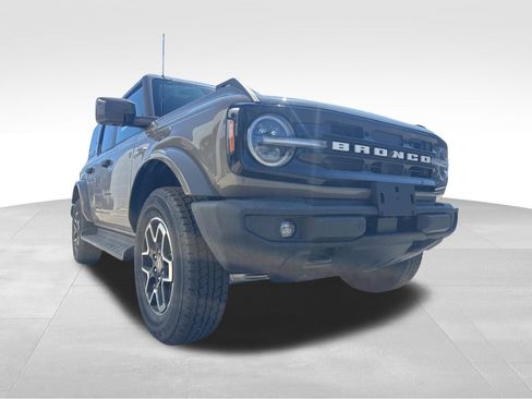 New 2026 Ford Bronco Outer Banks AWD/4WD image 9