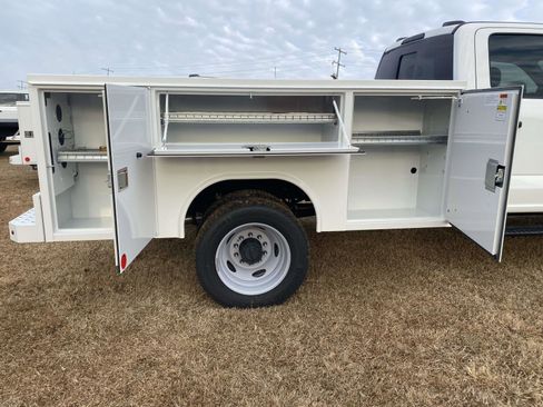 New 2025 Ford F450 XL image 8