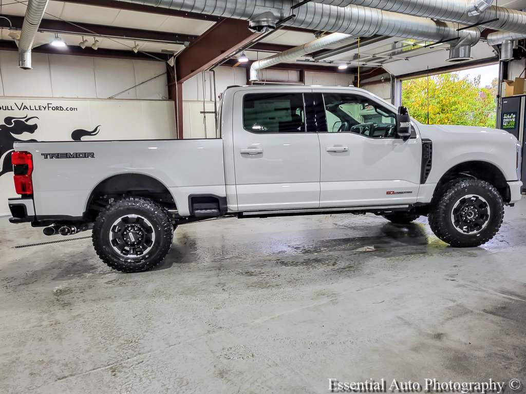 New 2026 Ford F350 Platinum w/ Tremor Off-Road Package AWD/4WD image 9