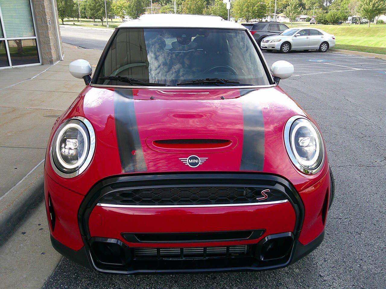 Used 2022 MINI Cooper S FWD image 3