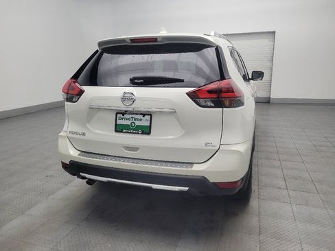 Used 2018 Nissan Rogue SL w/ Premium Package FWD image 7