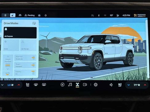 Used 2023 Rivian R1T Adventure image 32