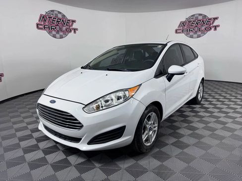 Used 2019 Ford Fiesta SE image 3