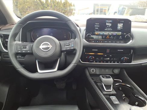 Used 2023 Nissan Rogue Platinum w/ Platinum Premium Package image 17