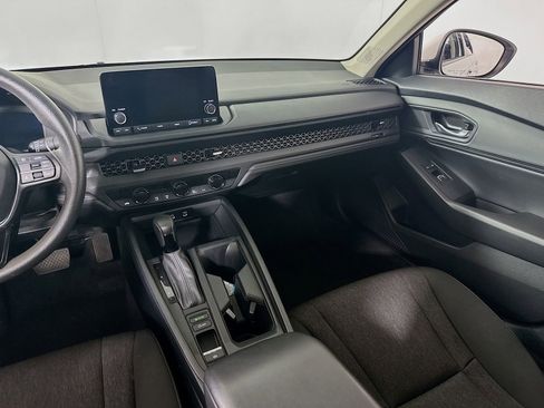 Used 2023 Honda Accord EX image 19