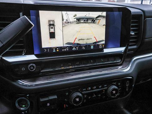 Used 2024 Chevrolet Silverado 2500 LTZ w/ LTZ Plus Package image 31