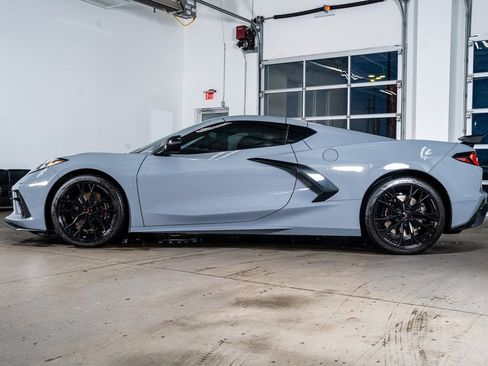 Used 2025 Chevrolet Corvette Stingray Preferred Cpe w/ Z51 Performance Package image 8