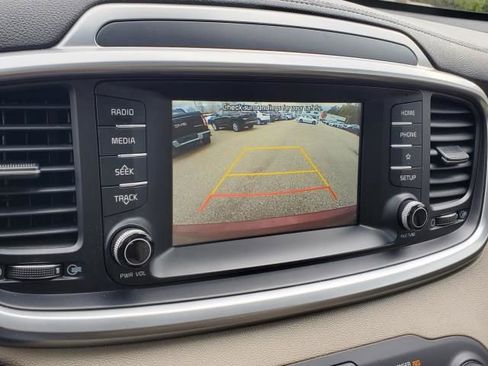 Used 2020 Kia Sorento EX image 30