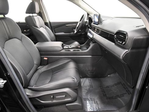 Used 2025 Honda Pilot Elite image 18