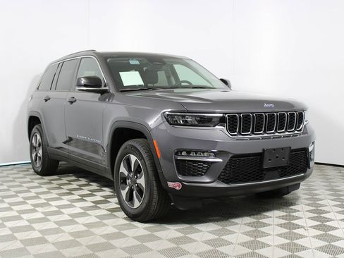 Used 2024 Jeep Grand Cherokee Limited 4xe image 33