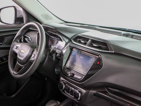 Used 2023 Chevrolet TrailBlazer LT w/ Convenience Package FWD image 25