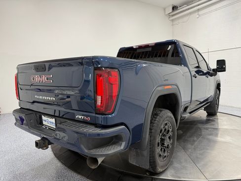 Used 2023 GMC Sierra 2500 AT4 image 7