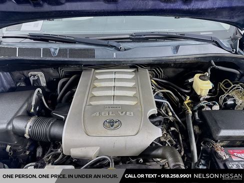Used 2010 Toyota Tundra 4x4 Double Cab image 26