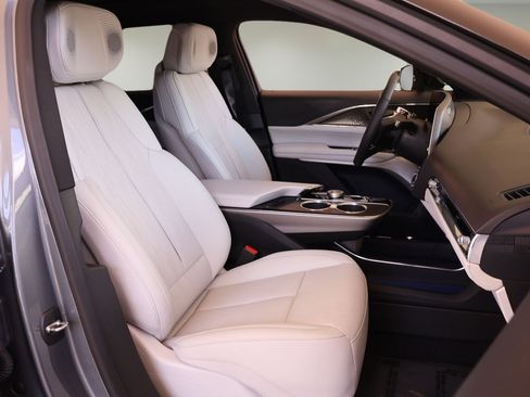 Certified 2023 Cadillac Lyriq 2WD image 20