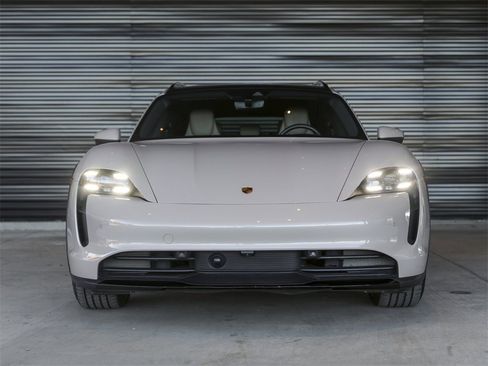 Certified 2024 Porsche Taycan 4S image 10
