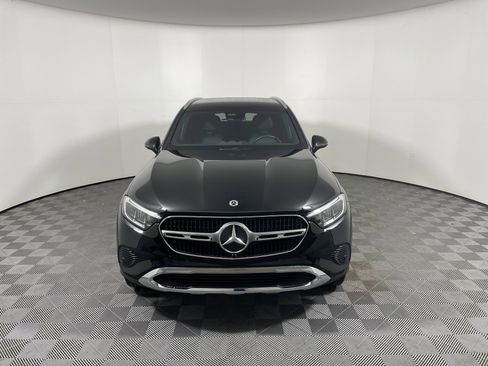 Used 2025 Mercedes-Benz GLC 300 image 8