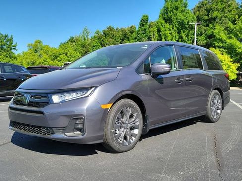New 2026 Honda Odyssey Touring image 32