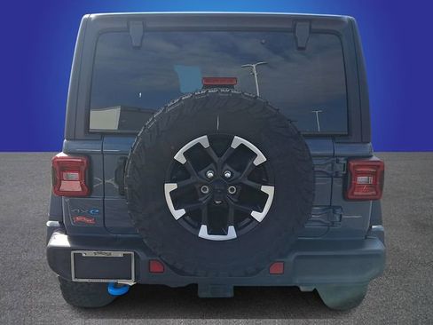 Used 2025 Jeep Wrangler Unlimited Rubicon 4xe w/ Safety Group AWD/4WD image 5