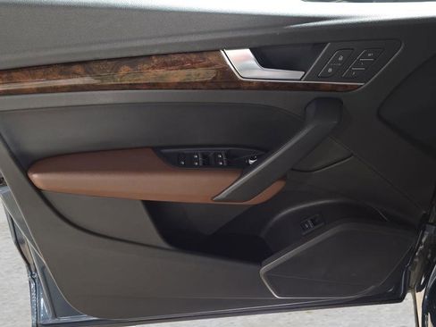 Used 2018 Audi Q5 2.0T Premium Plus image 9