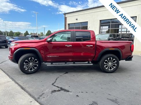 Used 2024 GMC Canyon Denali AWD/4WD image 4