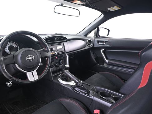 Used 2013 Scion FR-S image 25
