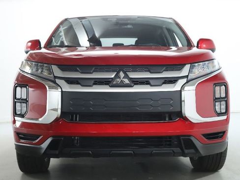 Used 2024 Mitsubishi Outlander Sport LE image 9