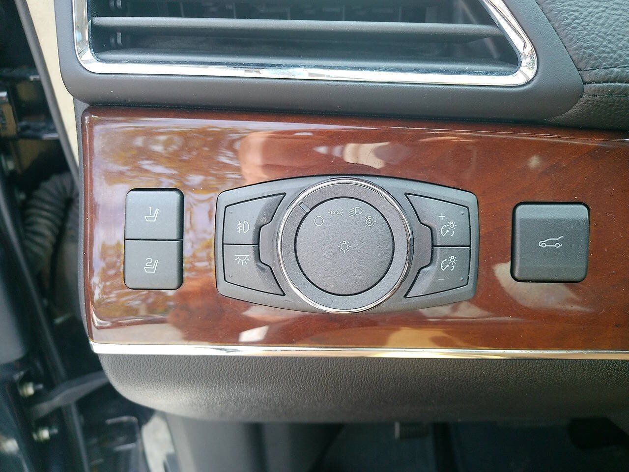 Used 2013 Lincoln MKX AWD image 34