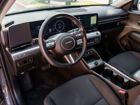 New 2025 Hyundai Kona SEL FWD image 4