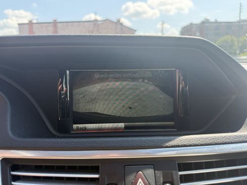 Used 2013 Mercedes-Benz E 350 BlueTEC Sedan image 12