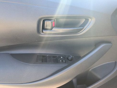 Used 2025 Toyota Corolla LE FWD image 11