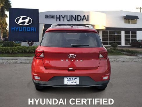 Certified 2025 Hyundai Venue Limited FWD image 5