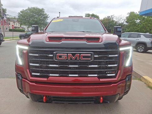 Used 2024 GMC Sierra 2500 AT4 w/ AT4 Premium Plus Package image 2