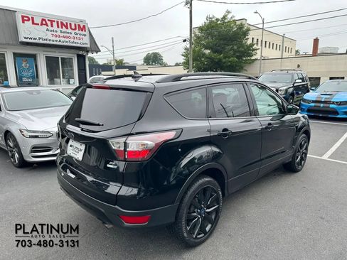 Used 2018 Ford Escape SE w/ SE Sport Appearance Package AWD/4WD image 5