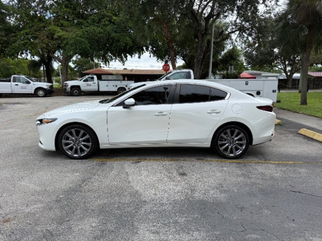 Used 2024 MAZDA MAZDA3 s FWD image 8