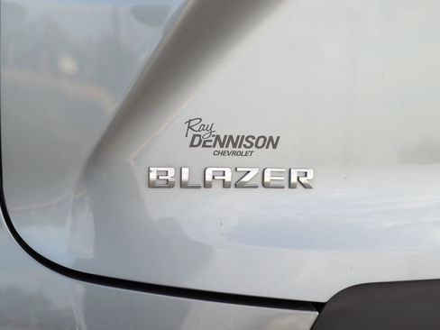 Used 2024 Chevrolet Blazer LT w/ Convenience Package FWD image 34