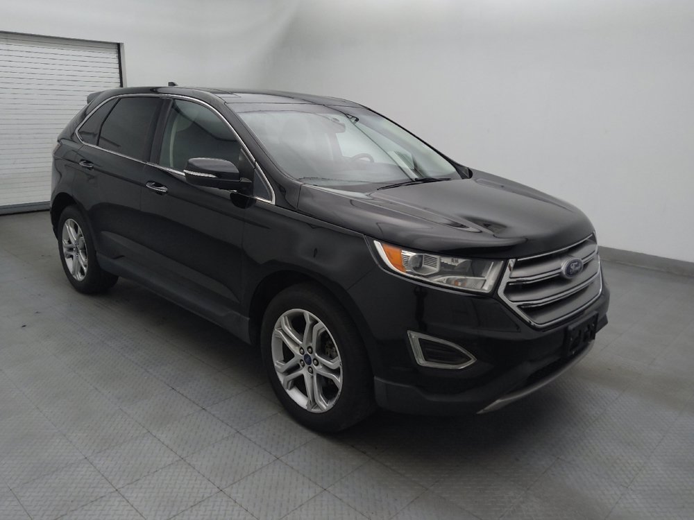 Used 2018 Ford Edge Titanium w/ Equipment Group 301A FWD image 13