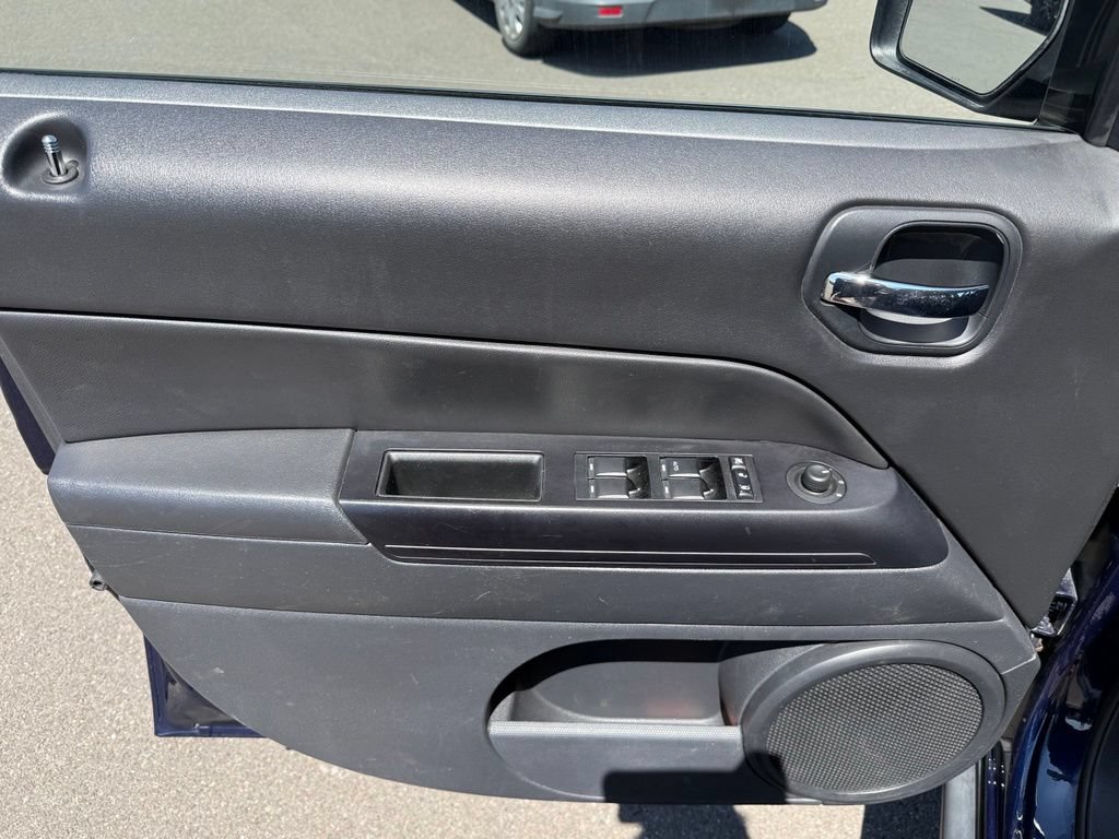 Used 2013 Jeep Patriot Sport FWD image 24