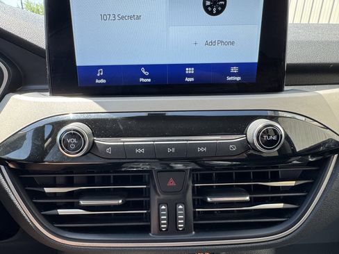 Used 2020 Ford Escape SEL AWD/4WD image 17